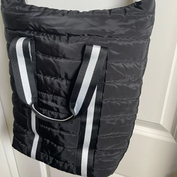 Sephora Black Quilted Tote with White-Trim Handles - Picture 3 of 4